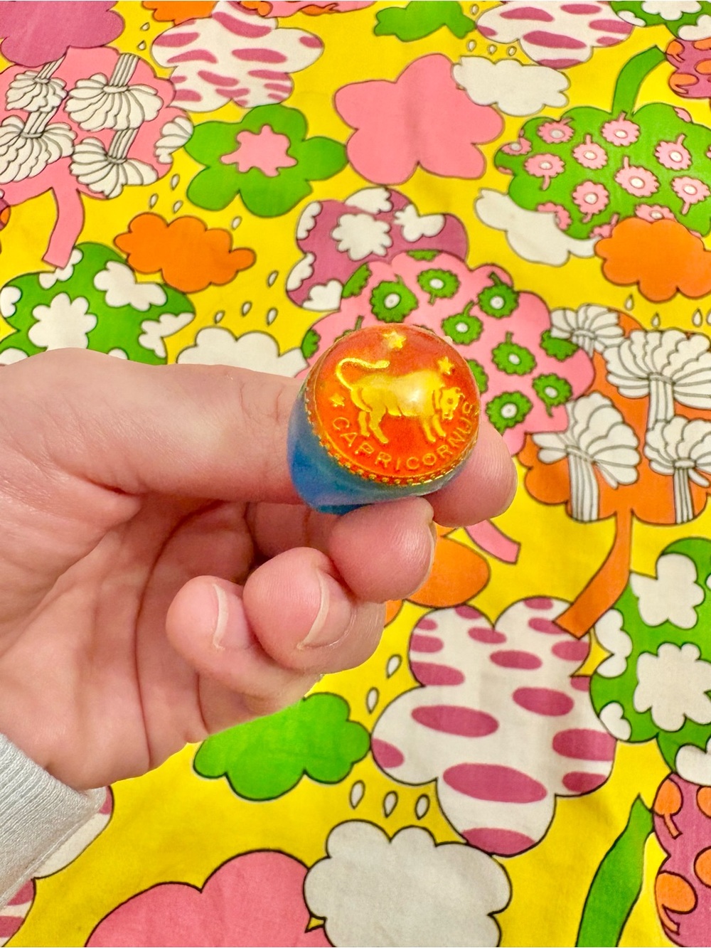 1970s Capricorn Zodiac Statement Bubble Ring - Picture 6 of 7